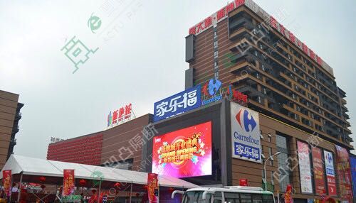 新款玻璃隔斷_玻璃隔斷廠家_[承接]華茂1958孫總單玻璃隔斷工程